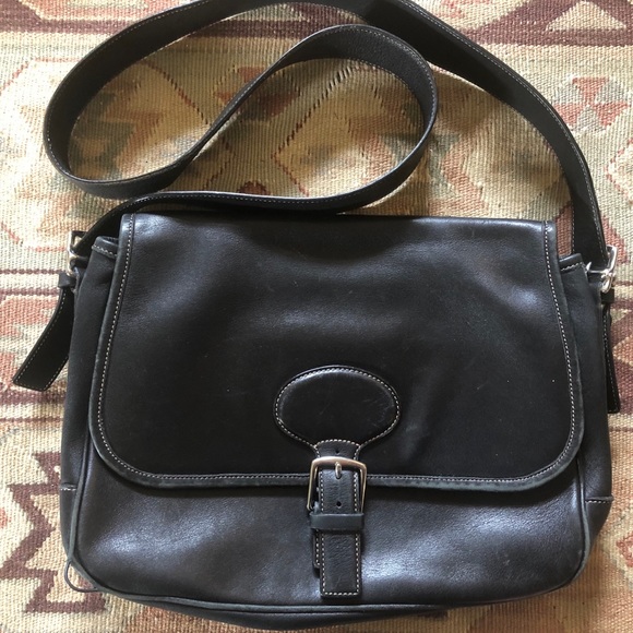 Cross body leather purse